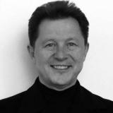 DR. Roberto Salinas Leon 