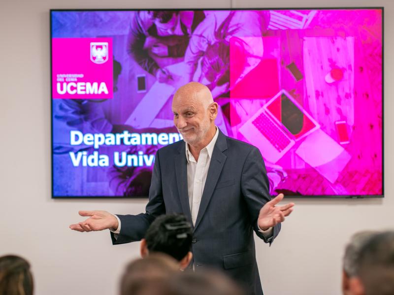 Antonio Marín, Vicerector y Director de la Escuela de Negocios